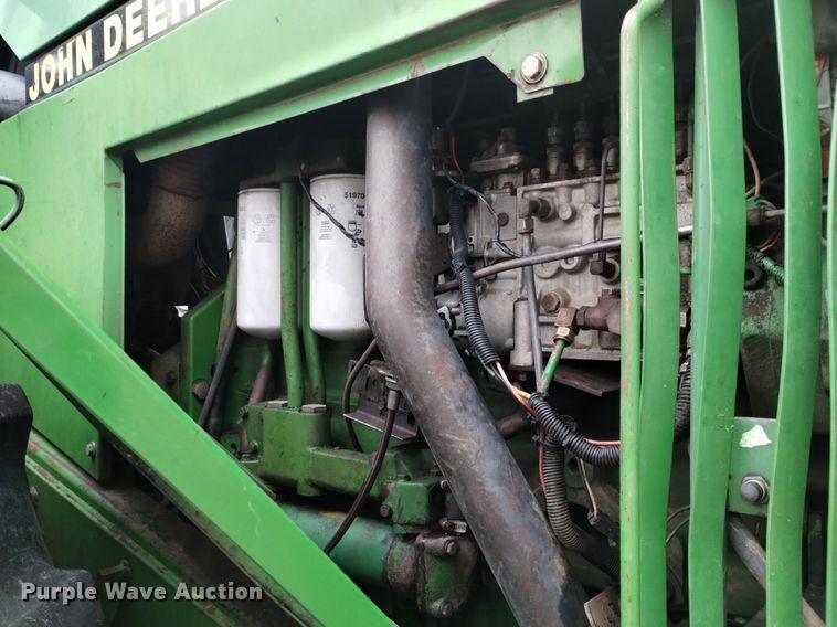 image for item DQ6021 1991 John Deere 8760 4WD tractor