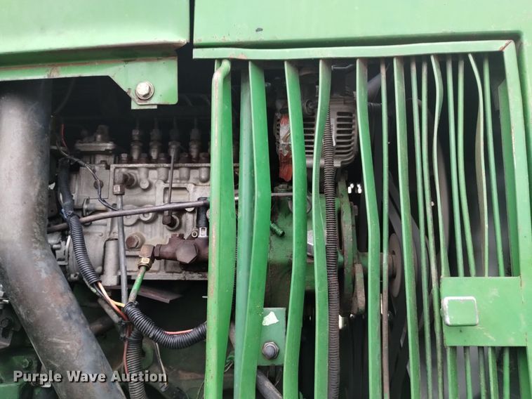 image for item DQ6021 1991 John Deere 8760 4WD tractor