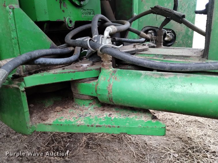 image for item DQ6021 1991 John Deere 8760 4WD tractor