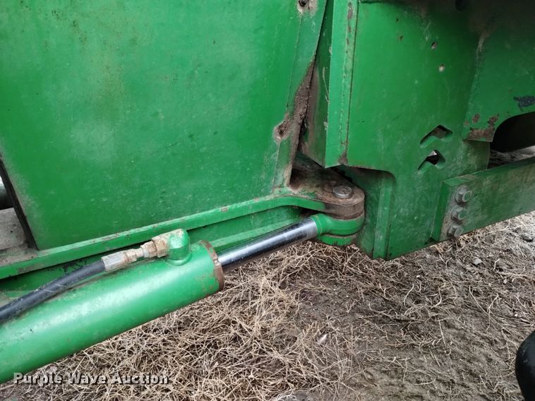 image for item DQ6021 1991 John Deere 8760 4WD tractor