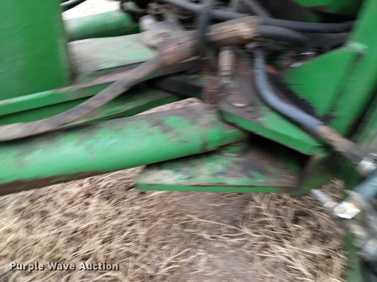 image for item DQ6021 1991 John Deere 8760 4WD tractor