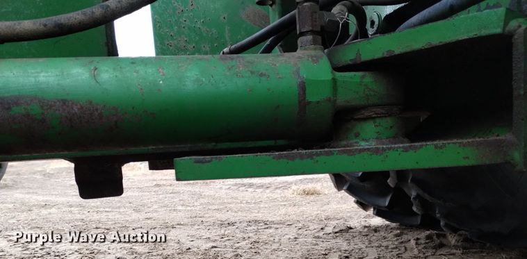 image for item DQ6021 1991 John Deere 8760 4WD tractor