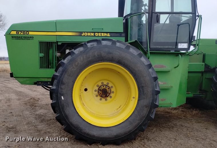 image for item DQ6021 1991 John Deere 8760 4WD tractor