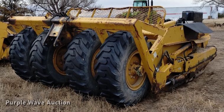 image for item DQ6023 2000 Reynolds  16CS10 scraper