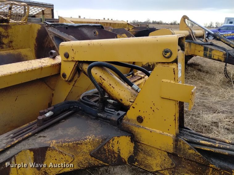 image for item DQ6023 2000 Reynolds  16CS10 scraper