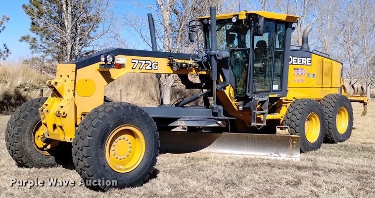 image for item DQ6027 2013 John Deere 772G motor grader