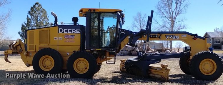image for item DQ6027 2013 John Deere 772G motor grader