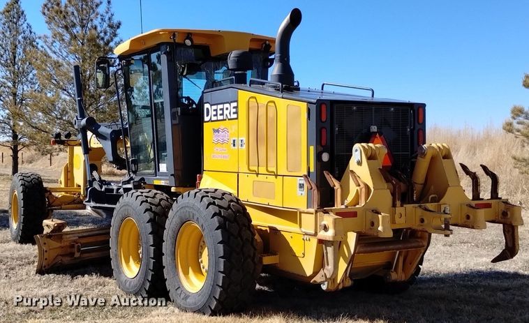 image for item DQ6027 2013 John Deere 772G motor grader