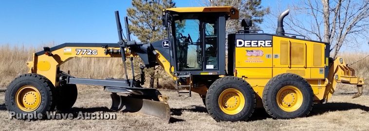 image for item DQ6027 2013 John Deere 772G motor grader