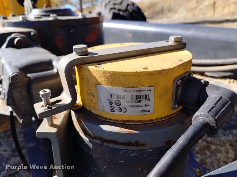 image for item DQ6027 2013 John Deere 772G motor grader