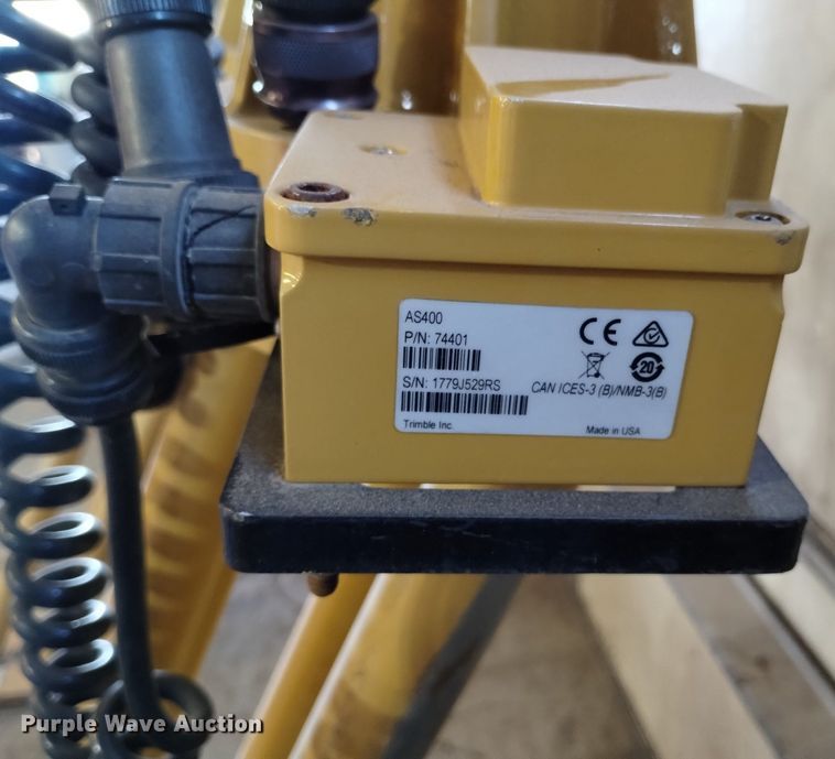 image for item DQ6027 2013 John Deere 772G motor grader