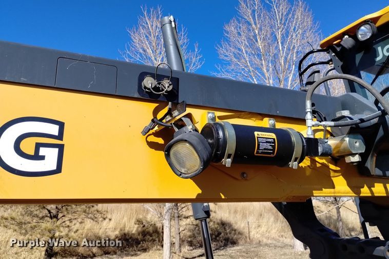 image for item DQ6027 2013 John Deere 772G motor grader