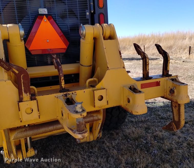 image for item DQ6027 2013 John Deere 772G motor grader