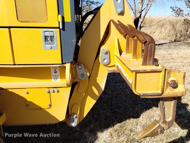 image for item DQ6027 2013 John Deere 772G motor grader