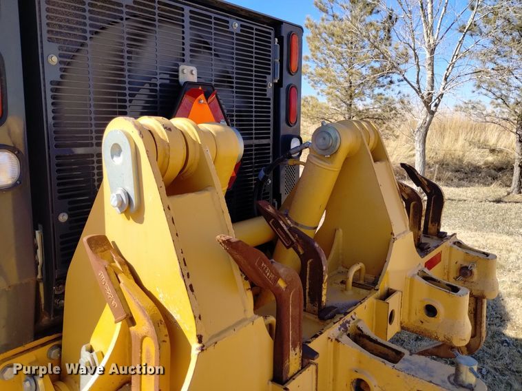 image for item DQ6027 2013 John Deere 772G motor grader