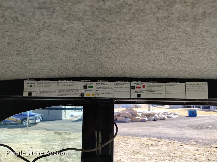 image for item DQ6027 2013 John Deere 772G motor grader