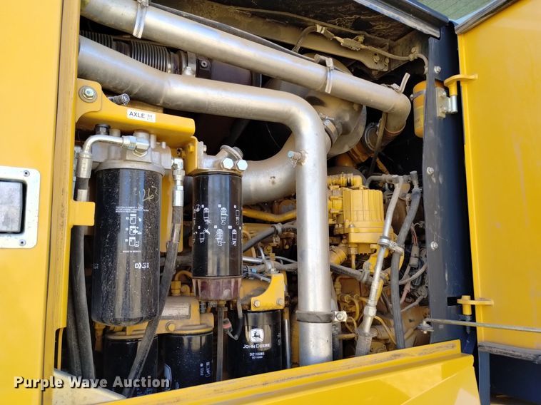 image for item DQ6027 2013 John Deere 772G motor grader