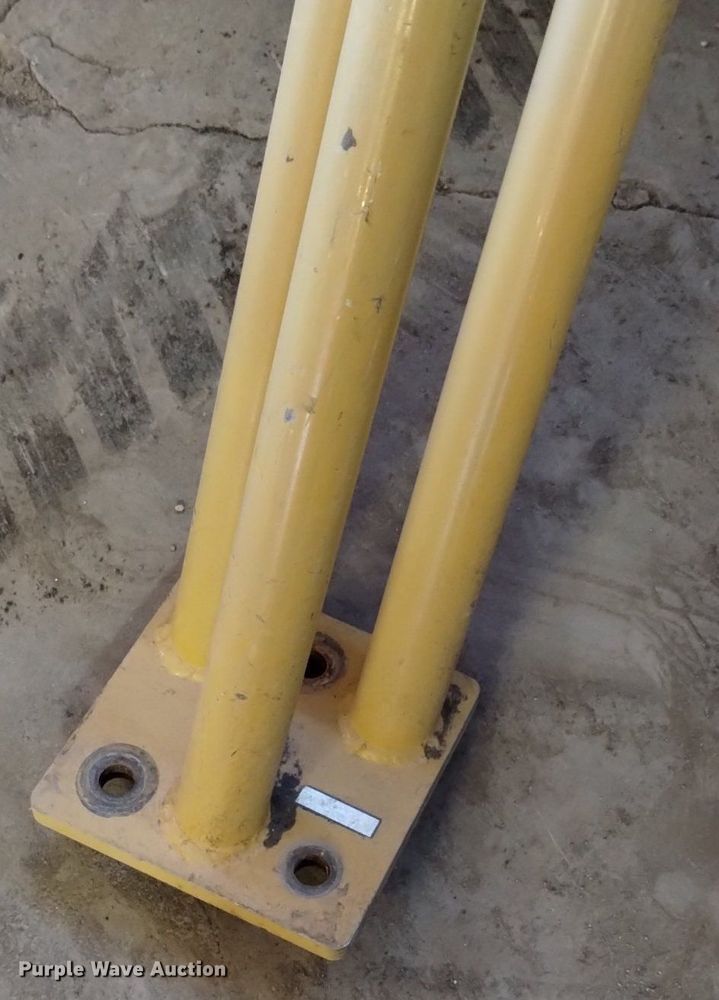 image for item DQ6027 2013 John Deere 772G motor grader