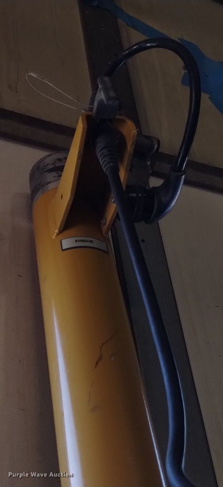 image for item DQ6027 2013 John Deere 772G motor grader