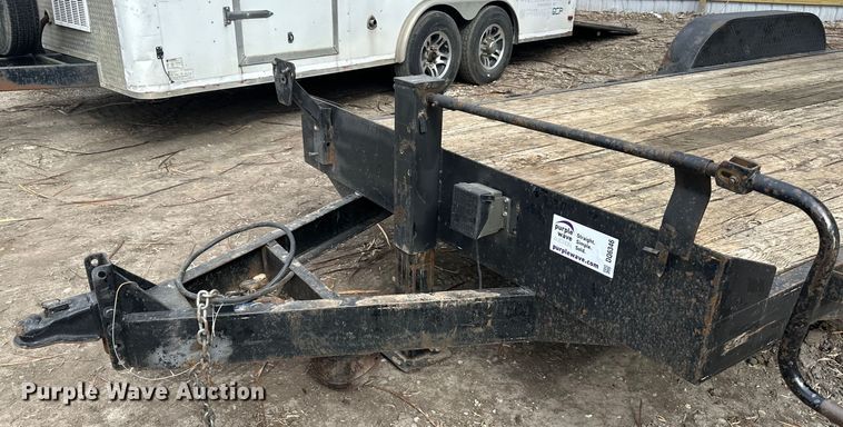 image for item DQ6346 2005 Mac-Lander equipment trailer