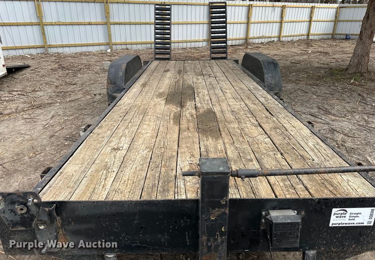 image for item DQ6346 2005 Mac-Lander equipment trailer