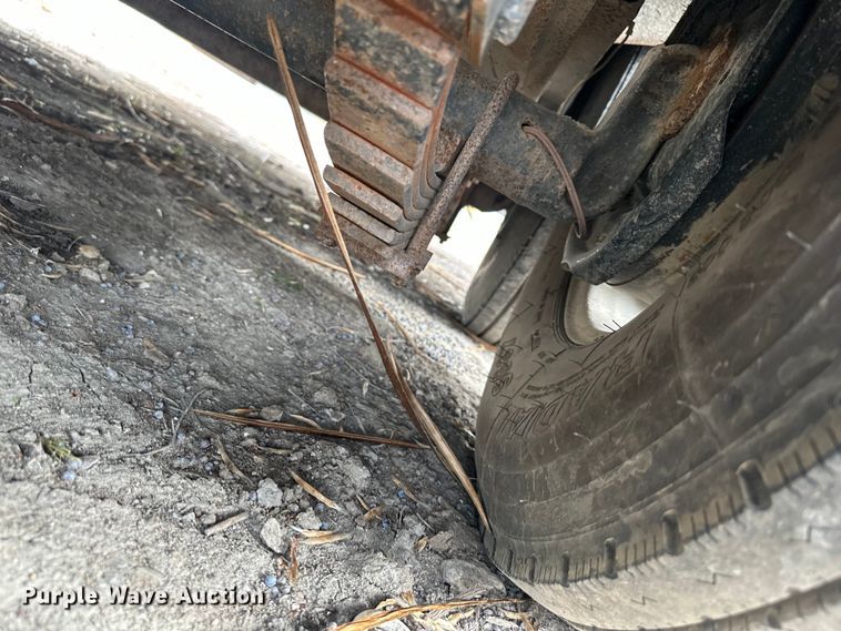 image for item DQ6346 2005 Mac-Lander equipment trailer