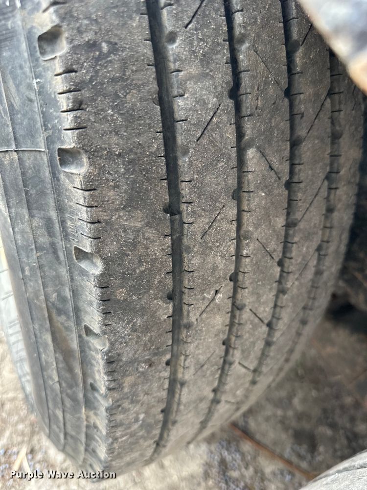 image for item DQ6346 2005 Mac-Lander equipment trailer