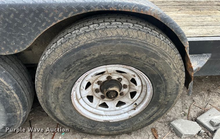 image for item DQ6346 2005 Mac-Lander equipment trailer