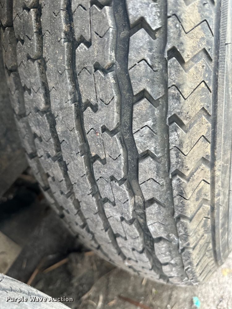 image for item DQ6346 2005 Mac-Lander equipment trailer