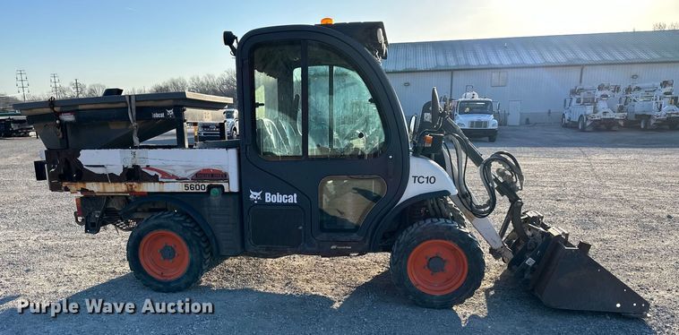 image for item DQ6403 Bobcat  Toolcat 5600 utility vehicle