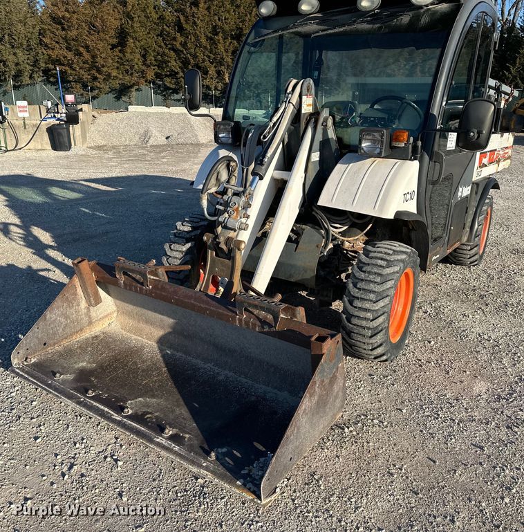 image for item DQ6403 Bobcat  Toolcat 5600 utility vehicle