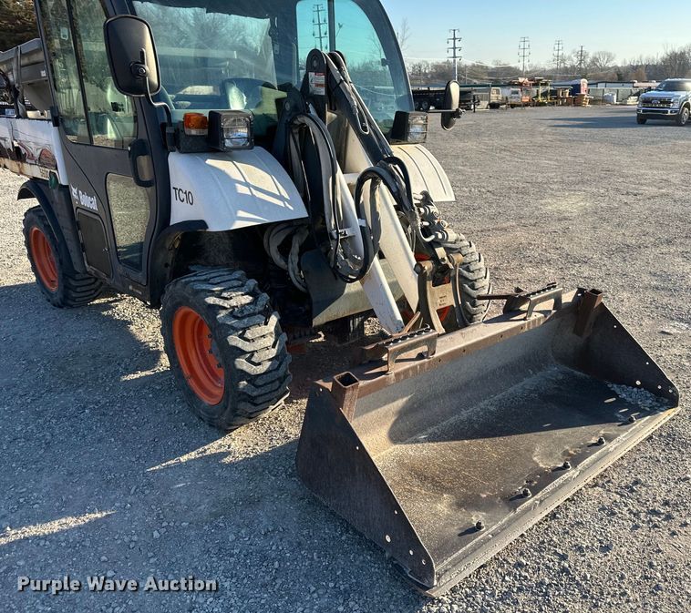 image for item DQ6403 Bobcat  Toolcat 5600 utility vehicle