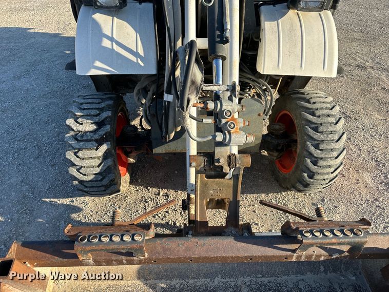 image for item DQ6403 Bobcat  Toolcat 5600 utility vehicle