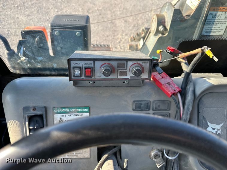 image for item DQ6403 Bobcat  Toolcat 5600 utility vehicle