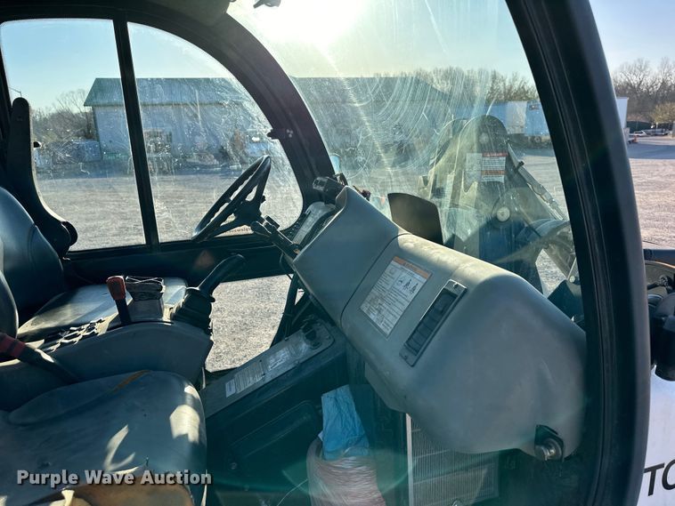 image for item DQ6403 Bobcat  Toolcat 5600 utility vehicle