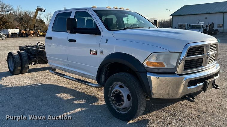 image for item DQ6406 2012 Dodge  Ram 4500HD Crew Cab truck cab and chassis