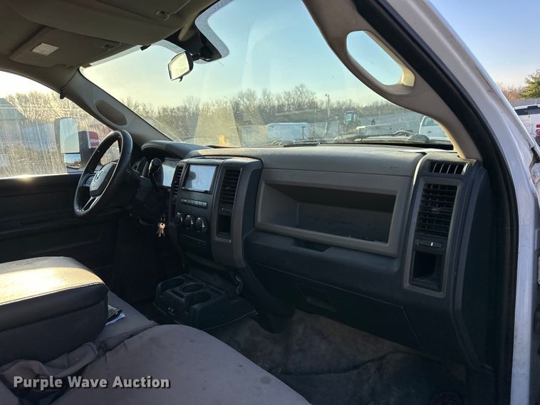 image for item DQ6406 2012 Dodge  Ram 4500HD Crew Cab truck cab and chassis