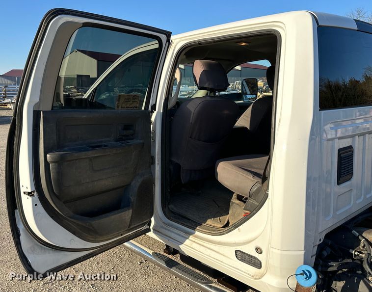 image for item DQ6406 2012 Dodge  Ram 4500HD Crew Cab truck cab and chassis