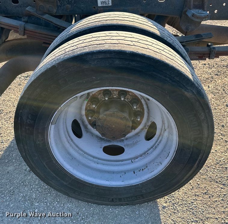 image for item DQ6406 2012 Dodge  Ram 4500HD Crew Cab truck cab and chassis