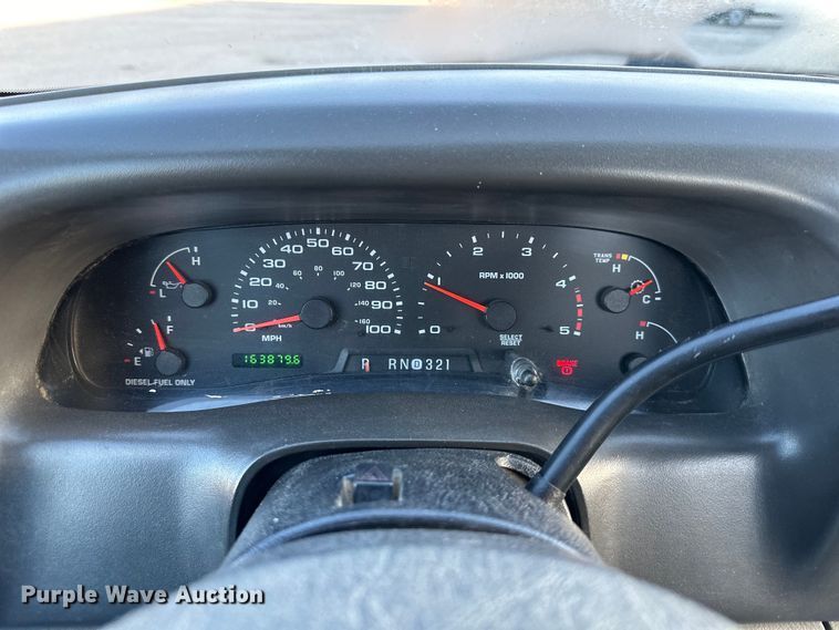 image for item DQ6407 2004 Ford F450 Super Duty truck cab and chassis