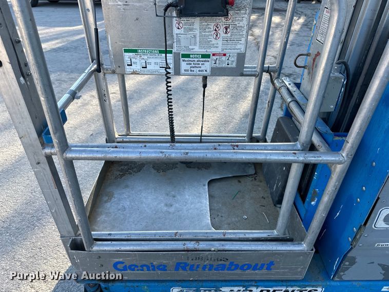 image for item DQ6408 2008 Genie  GR-20 vertical lift