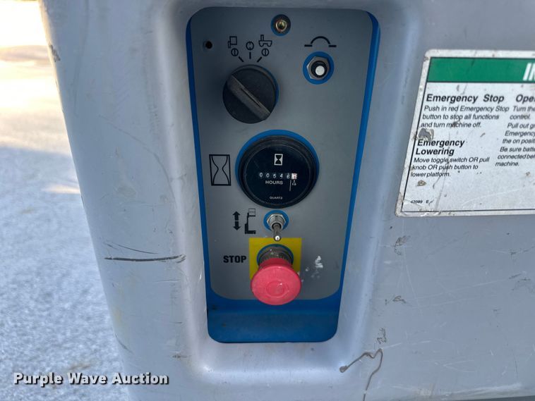 image for item DQ6408 2008 Genie  GR-20 vertical lift