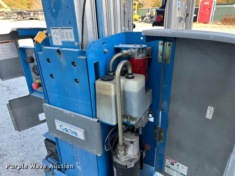 image for item DQ6408 2008 Genie  GR-20 vertical lift