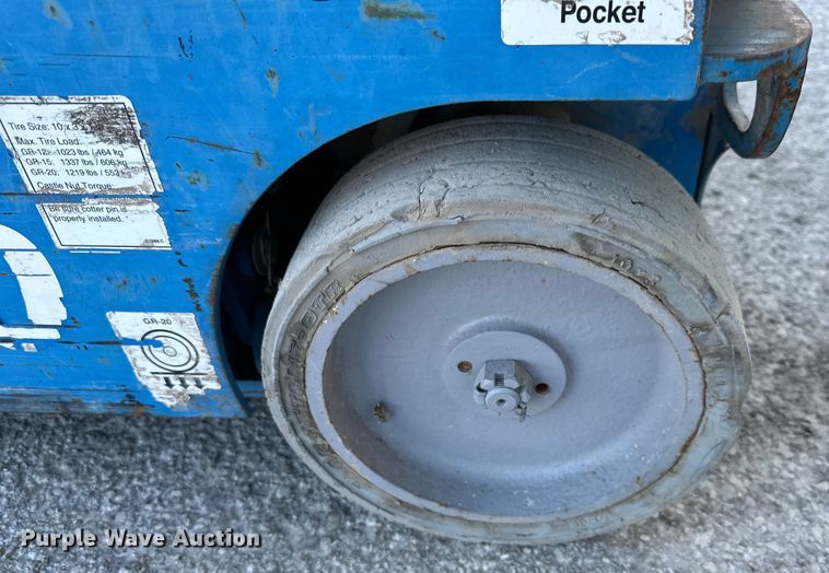 image for item DQ6408 2008 Genie  GR-20 vertical lift