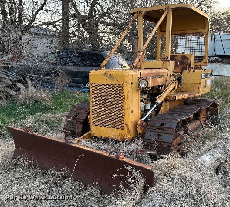 image for item DQ6417 1977 International 500 Series E dozer