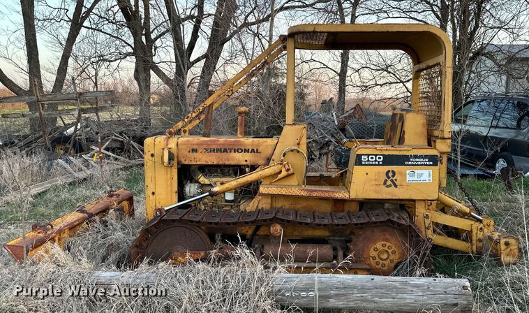 image for item DQ6417 1977 International 500 Series E dozer