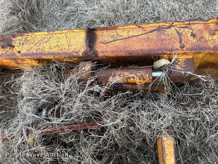 image for item DQ6417 1977 International 500 Series E dozer