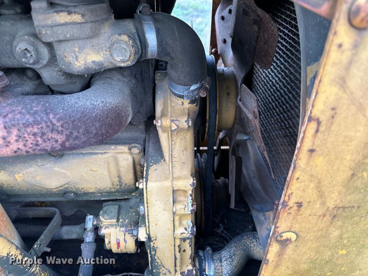 image for item DQ6417 1977 International 500 Series E dozer