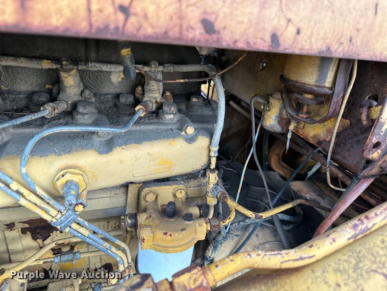 image for item DQ6417 1977 International 500 Series E dozer