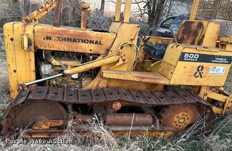 image for item DQ6417 1977 International 500 Series E dozer
